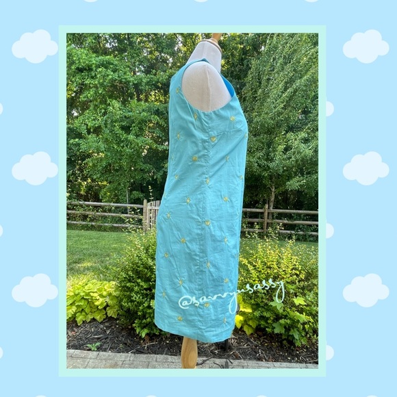 STATEMENT Shell Sheath Dress - Picture 2 of 6